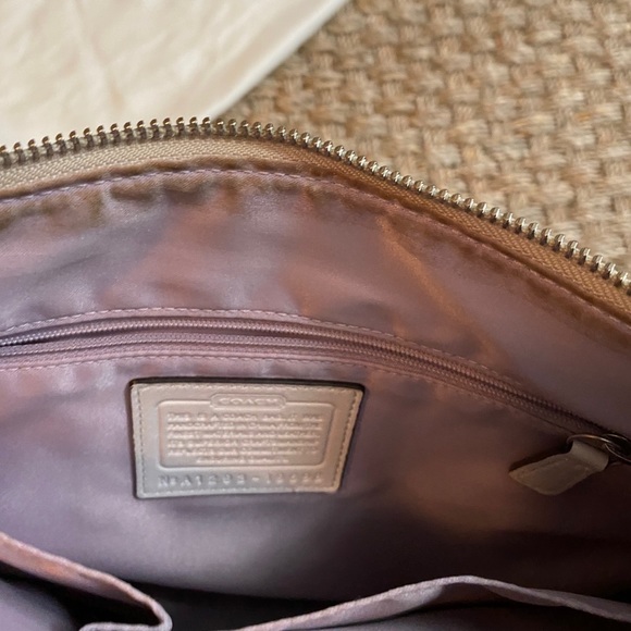 Coach Handbag - Picture 9 of 10